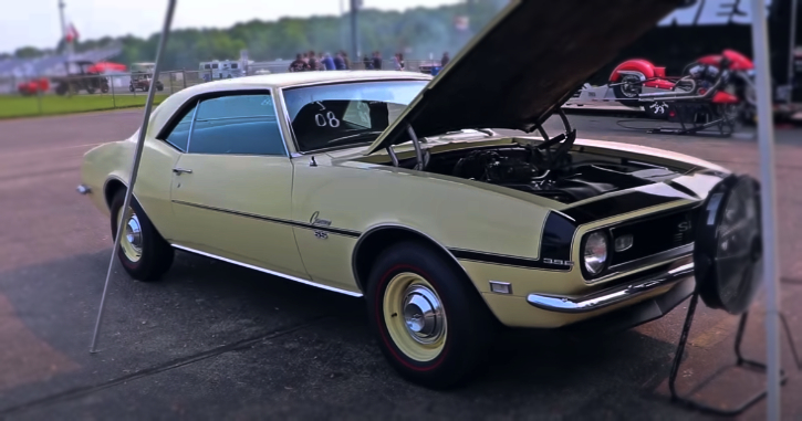 chevy camaro vs plymouth road runner drag race