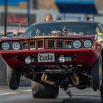 plymouth_cuda_wheelstand