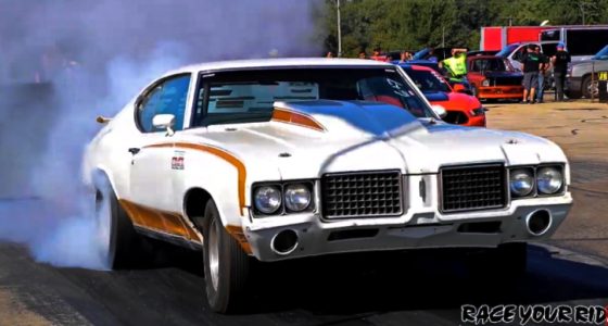Awesome Hurst Olds 442 Drag Racing at Byron | Hot Cars