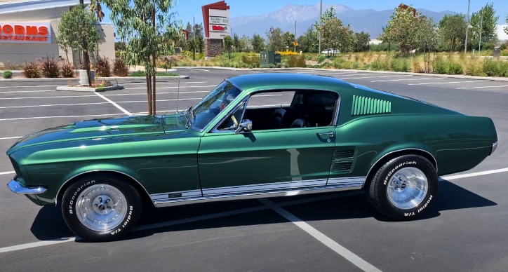 1967 mustang fastback 428 cobra jet