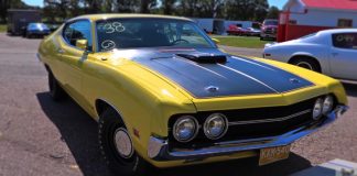 429 scj ford torino vs pontiac gto drag racing