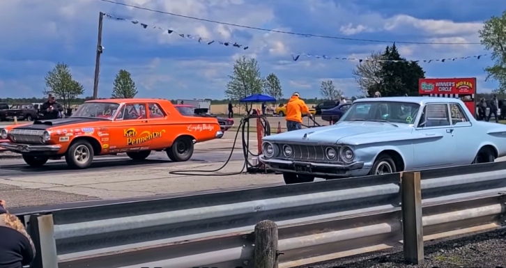 early b-body max wedge mopars drag racing