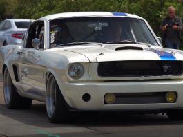 1965 mustang fastback boss 302 engine
