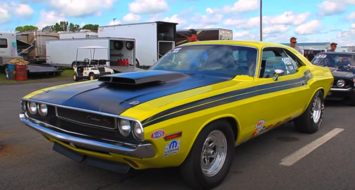 426 hemi challenger drag car