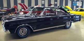 stock 1966 plymouth satellite 426 hemi
