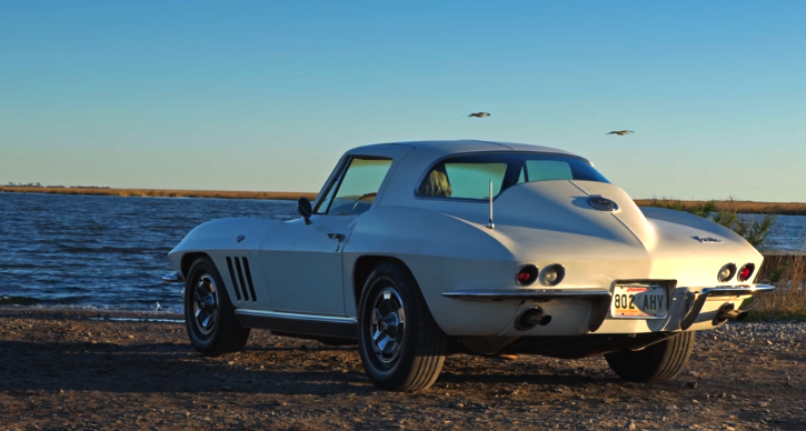 1966 stingray corvette