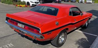 1970 Dodge HEMI Challenger R_T 4-Speed