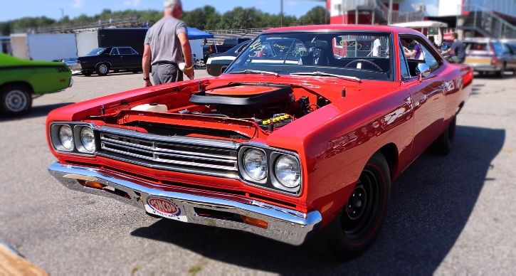 a12 plymouth road runner drag racing