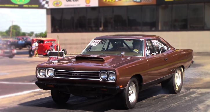 1969 plymouth gtx drag racing