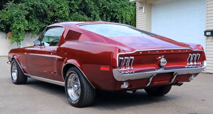 1968 ford mustang fastback driver car