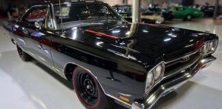 1969 plymouth gtx in black velvet