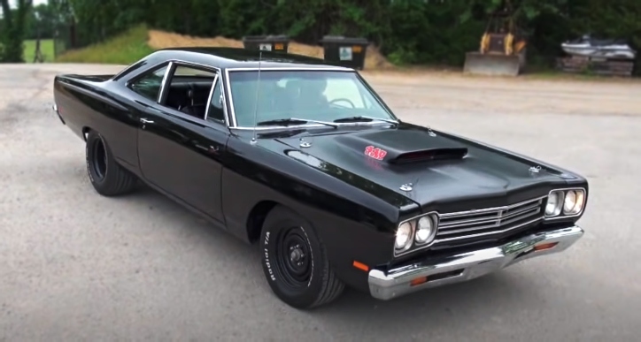1969 plymouth road runner 440-6 build