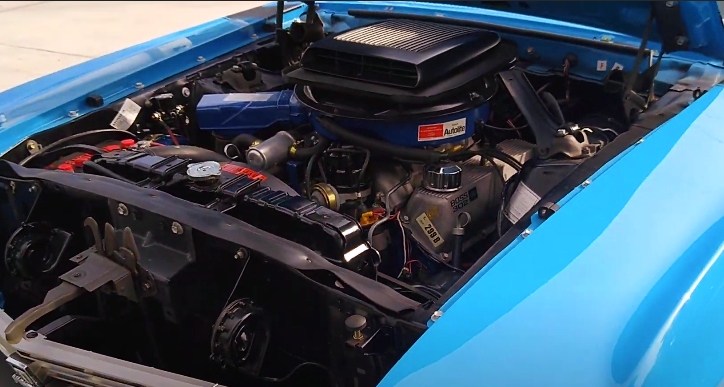 1970 mustang boss 302 in grabber blue