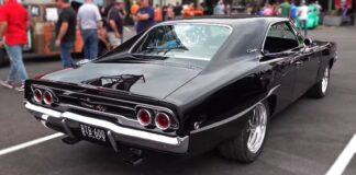 1968 dodge charger r/t 4-speed
