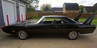 black on black plymouth superbird 440 six barrel