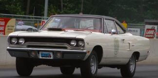 wayne state 1970 plymouth road runner