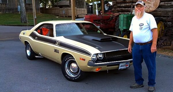 Norm Vander Veen's 70 Dodge Challenger T/A Survivor