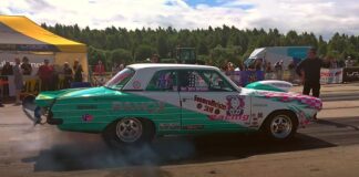 1965 plymouth valiant drag racing