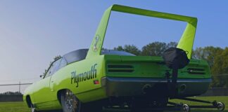 plymouth hemi superbird race cars