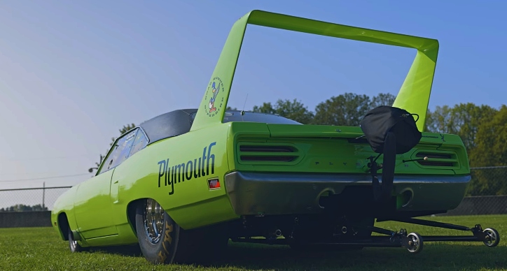 plymouth hemi superbird race cars