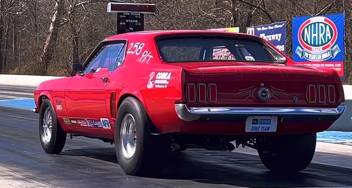 69 ford mustang 1/4 mile drag racing