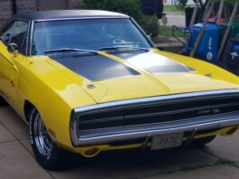 yellow 1970 dodge charger rt