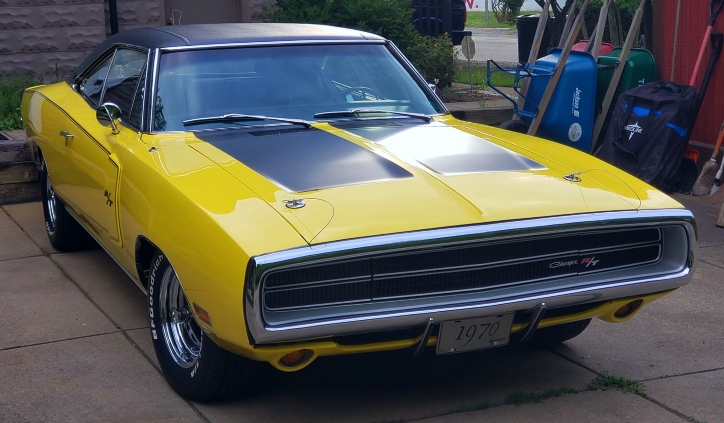yellow 1970 dodge charger rt