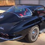 black_1965_corvette
