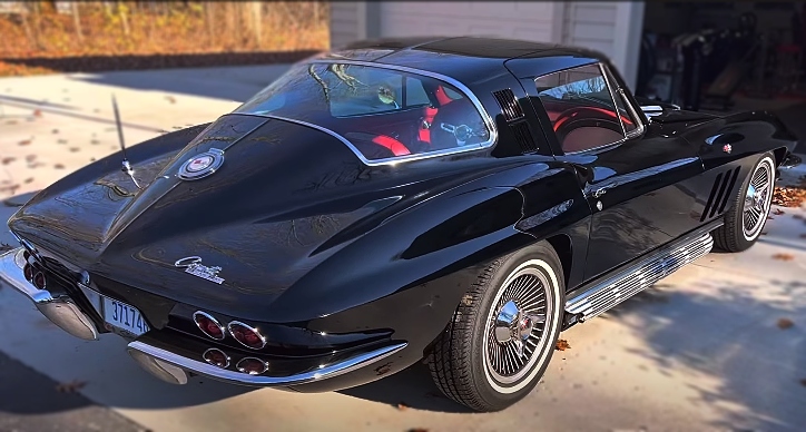 1965 chevrolet corvette build