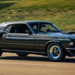 r_code_classic_ford_mustangs