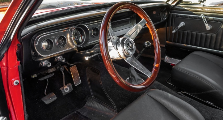 1965 mustang fastback 4-speed