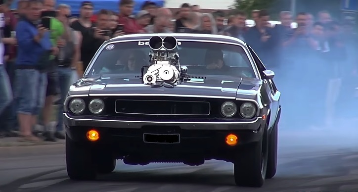 hemi powered mopars burnouts