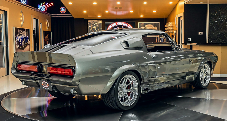 1968-ford-mustang-fastback-restomod