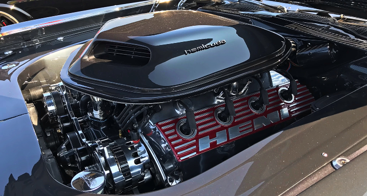 1970 Plymouth Cuda 528 HEMI Pro Touring Build engine